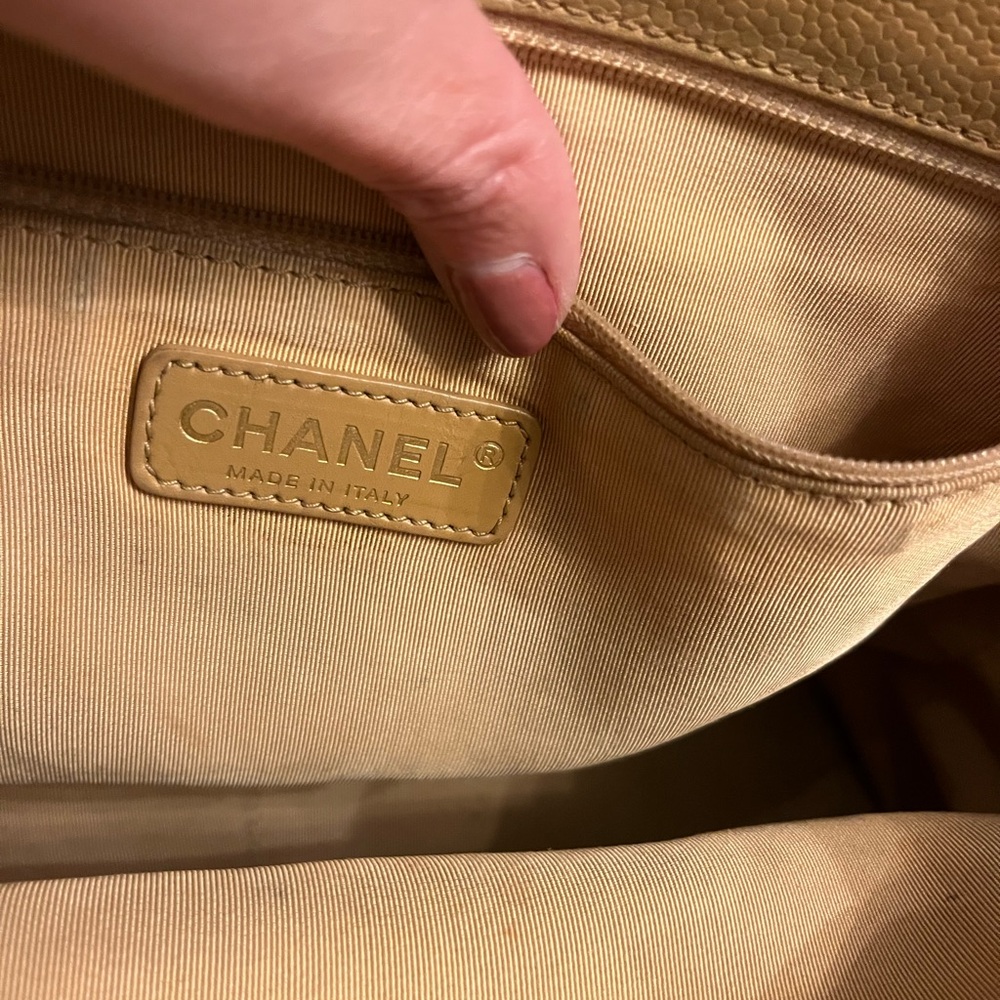 Chanel Tan Quilted Leather Tote Bag - Picture 4 of 16